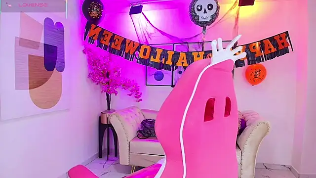 Isa reel online show from October 31, 6:20 pm