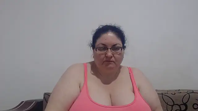 Snapshot of Nykyxo chatting on June 1, 11:45 am Nykyxo online show from June 1, 11:45 am