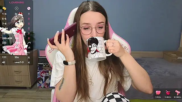 Snapshot of Sweet_frosti chatting on December 5, 3:26 am Sweet frosti online show from December 5, 3:26 am