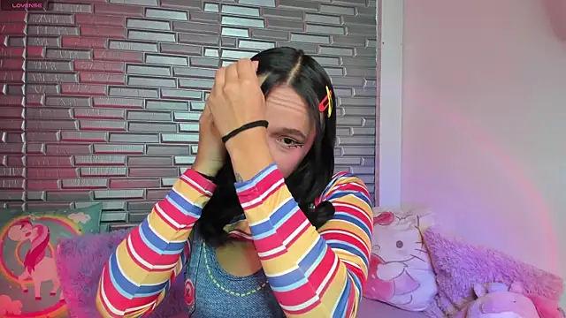 issagarcia online show from December 16, 2:05 pm