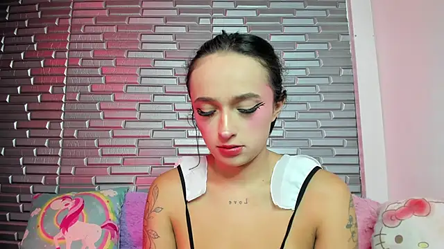 issagarcia online show from December 20, 2:05 pm