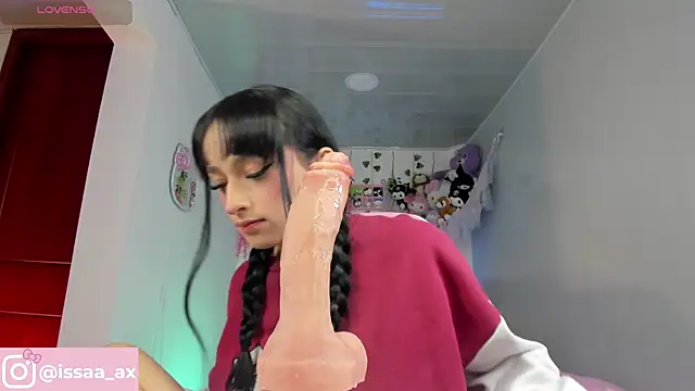 issagarcia online show from September 28, 2:06 am