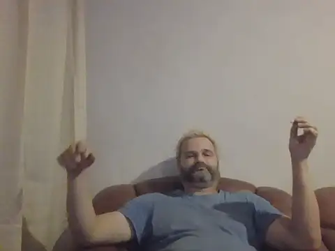 Snapshot of CristianFreeSex chatting on October 7, 3:25 am CristianFreeSex online show from October 7, 3:25 am