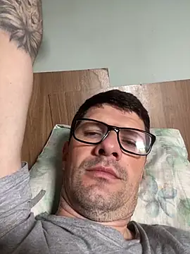 Juliano2289 online show from April 7, 3:56 pm