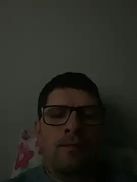 Snapshot of Juliano2289 chatting on July 20, 3:03 pm Juliano2289 online show from July 20, 3:03 pm