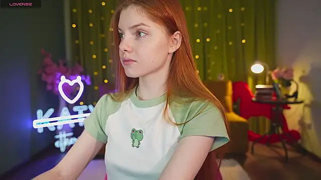 Snapshot of Katy__Ethereal chatting on July 3, 4:52 am Katy Ethereal online show from July 3, 4:52 am