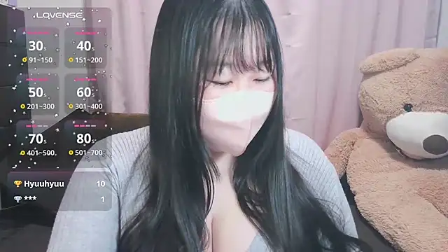 yuinyan3150 online show from March 17, 9:29 pm