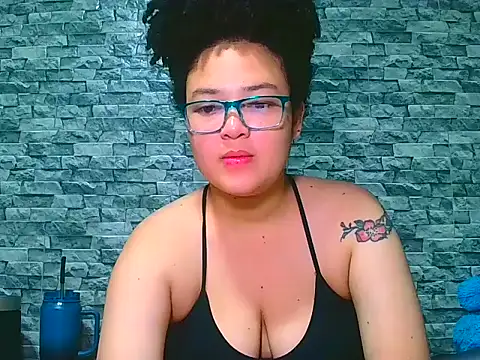 Snapshot of vanellope12 chatting on March 29, 10:04 am vanellope12 online show from March 29, 10:04 am