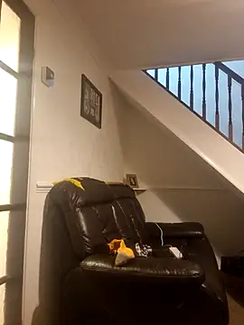 iang6348 online show from December 7, 6:32 am