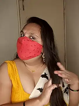 Snapshot of Love-priya chatting on January 9, 4:49 pm Love-priya online show from January 9, 4:49 pm