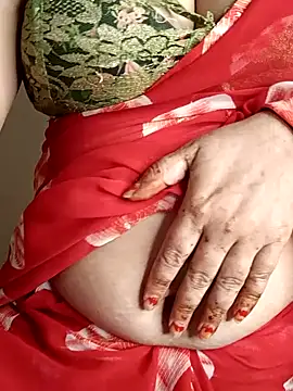 Snapshot of Love-priya chatting on February 5, 5:09 pm Love-priya online show from February 5, 5:09 pm