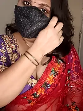 Snapshot of Love-priya chatting on March 11, 7:15 am Love-priya online show from March 11, 7:15 am