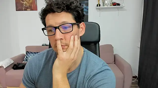 BrutusK08 online show from February 3, 2:24 pm