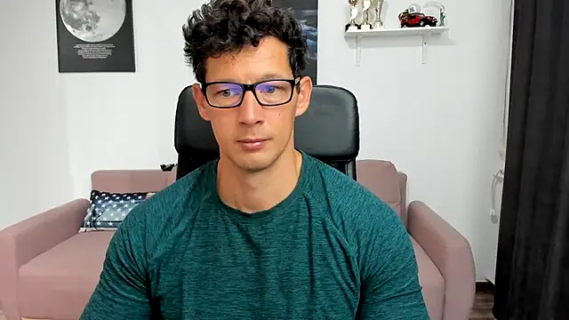 BrutusK08 online show from October 3, 4:42 am