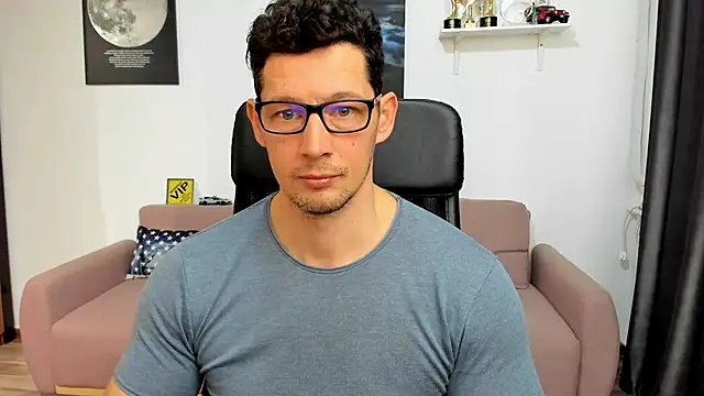 BrutusK08 online show from January 19, 9:02 am