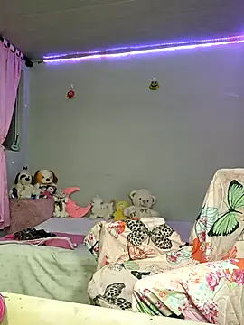 Snapshot of KATYGONZALEZ chatting on February 15, 1:53 am KATYGONZALEZ online show from February 15, 1:53 am