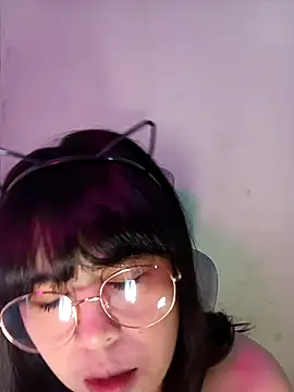 Snapshot of Chall_mee chatting on November 26, 7:26 pm Chall mee online show from November 26, 7:26 pm