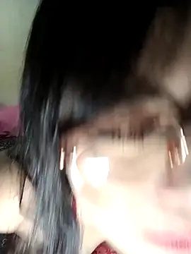 Snapshot of Chall_mee chatting on January 5, 6:33 pm Chall mee online show from January 5, 6:33 pm