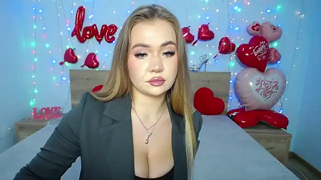 StacyYellig online show from February 17, 3:09 pm