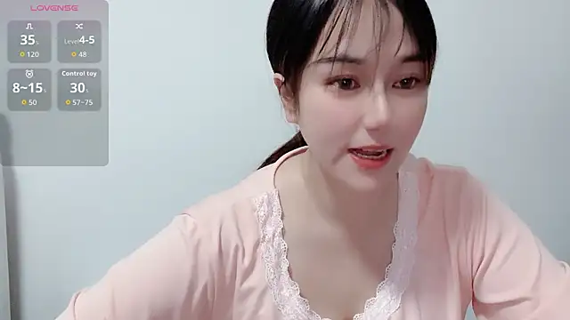 Snapshot of LIsha--170 chatting on April 8, 8:36 am LIsha--170 online show from April 8, 8:36 am