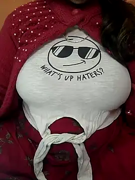 CUTE SOPHIA- online show from December 29, 7:00 pm