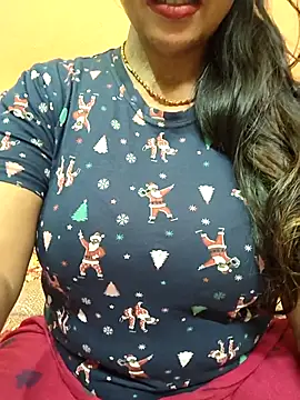 CUTE SOPHIA- online show from February 8, 6:55 pm