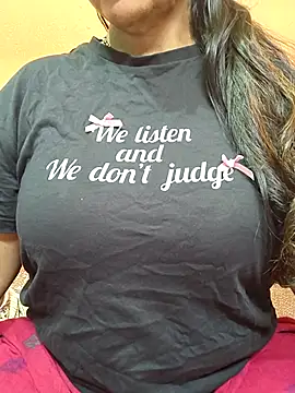 CUTE SOPHIA- online show from February 23, 8:50 pm