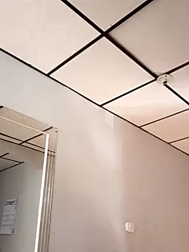 Snapshot of stefanie010 chatting on March 21, 3:13 pm stefanie010 online show from March 21, 3:13 pm