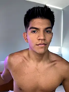 santiago 01 online show from September 23, 7:39 pm