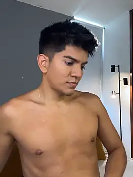 Snapshot of santiago_01 chatting on March 1, 9:17 pm santiago 01 online show from March 1, 9:17 pm