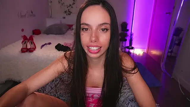 Snapshot of Dayna_Nebula chatting on September 29, 2:44 pm Dayna Nebula online show from September 29, 2:44 pm