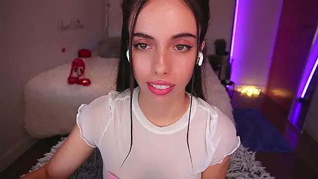 Snapshot of Dayna_Nebula chatting on October 5, 11:08 am Dayna Nebula online show from October 5, 11:08 am