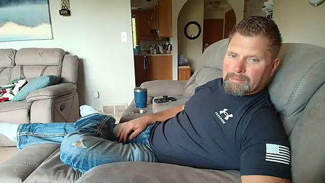 Snapshot of originalhempfarmer chatting on May 20, 8:37 pm originalhempfarmer online show from May 20, 8:37 pm