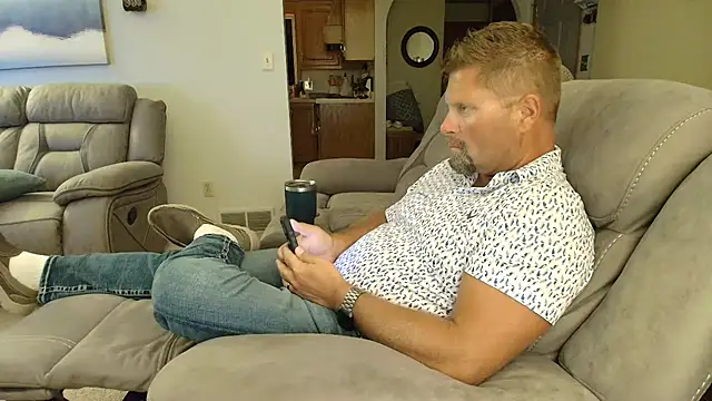 Snapshot of originalhempfarmer chatting on June 14, 4:14 am originalhempfarmer online show from June 14, 4:14 am