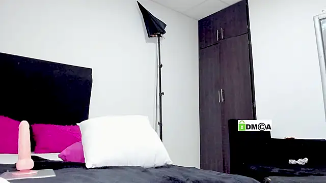 Scarlette1312 online show from January 8, 4:55 am