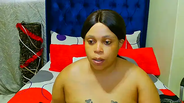 THESHORTQUEEN online show from January 12, 4:34 pm