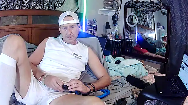 Snapshot of Obi-Spun-Kenobi chatting on September 15, 11:16 pm Obi-Spun-Kenobi online show from September 15, 11:16 pm