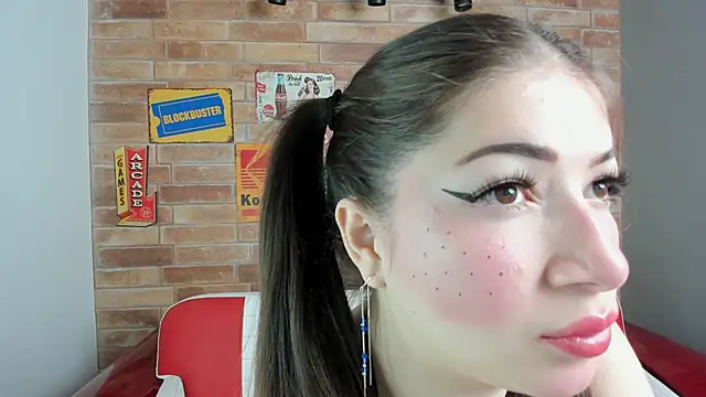 miss  pamela online show from October 21, 11:00 am