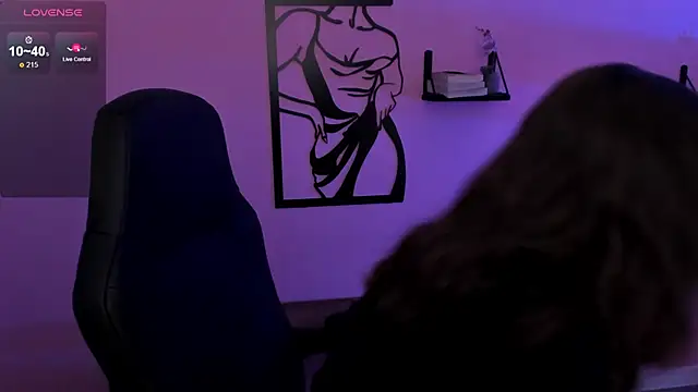 CoralineKeyns online show from February 18, 8:38 am