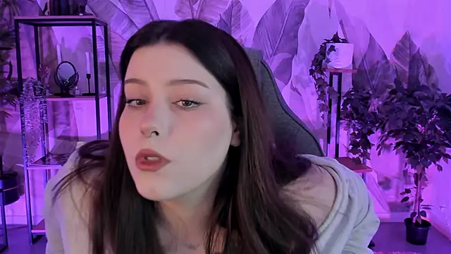 CoralineKeyns online show from September 30, 5:23 am