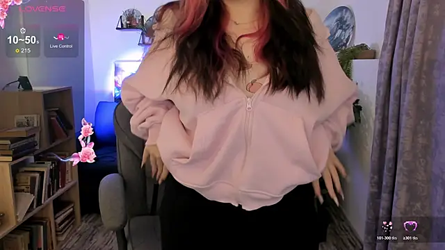 CoralineKeyns online show from April 24, 5:21 am