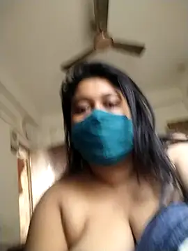 Snapshot of indianlisa5 chatting on January 20, 3:48 am indianlisa5 online show from January 20, 3:48 am