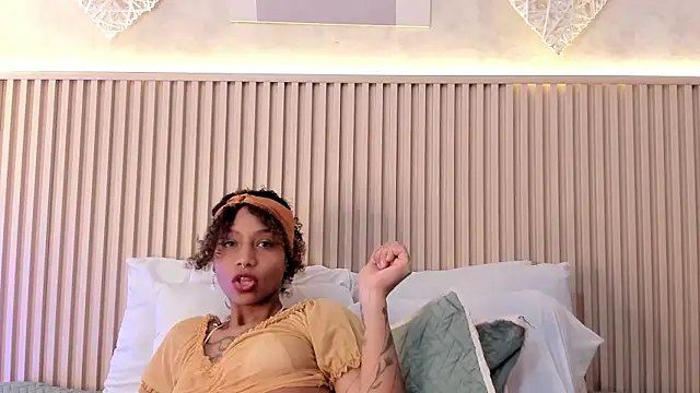 daiana curly online show from November 7, 7:58 pm