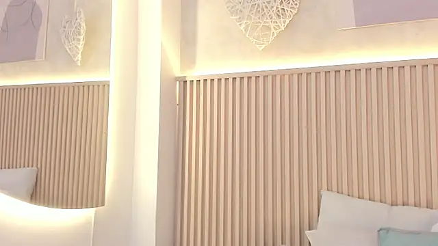 daiana curly online show from March 17, 7:39 pm