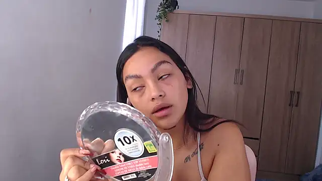 fairylatin222 online show from March 3, 5:50 pm