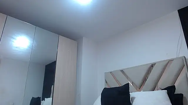 fairylatin222 online show from October 20, 1:50 am