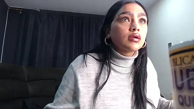 Snapshot of fairylatin222 chatting on January 16, 11:20 pm fairylatin222 online show from January 16, 11:20 pm