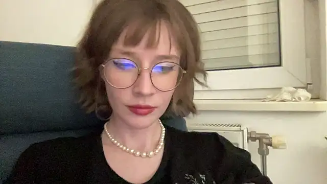 ms christiana online show from May 4, 9:22 pm