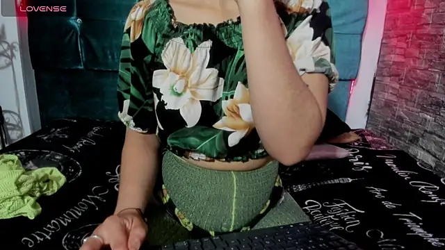 Cloee66 online show from April 17, 1:25 pm