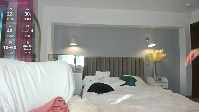 Awesome Jolie online show from October 22, 6:35 am